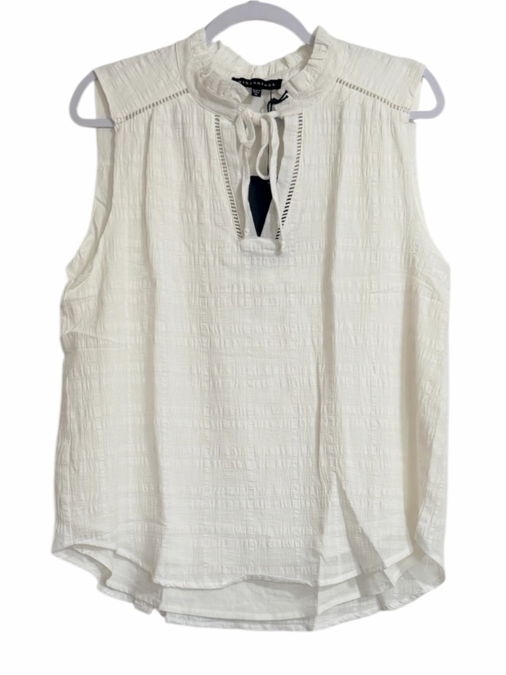 Gibsonlook Sleeveless Cream Lined Top